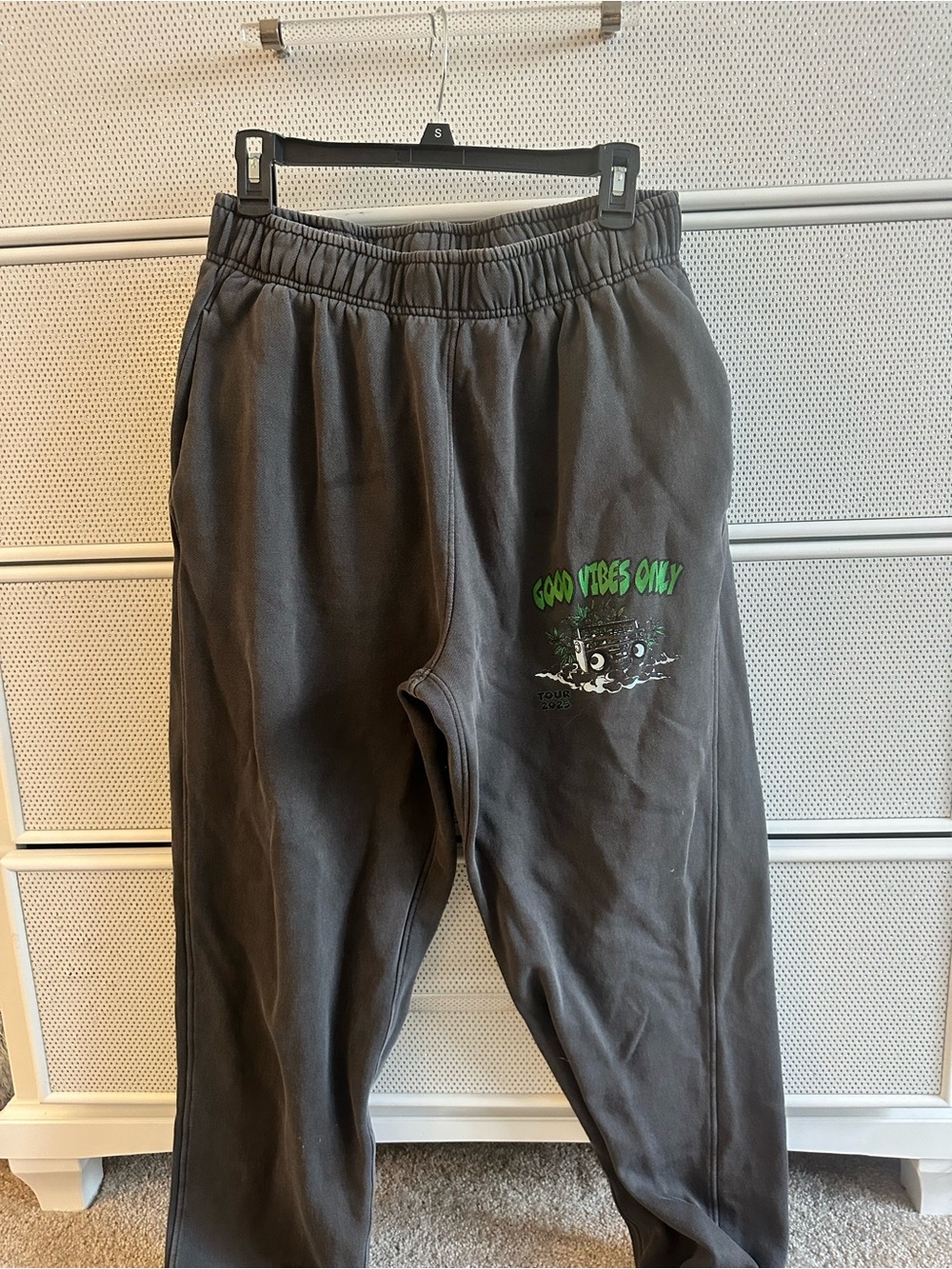 Charcoal 'Good Vibes Only' Graphic Joggers